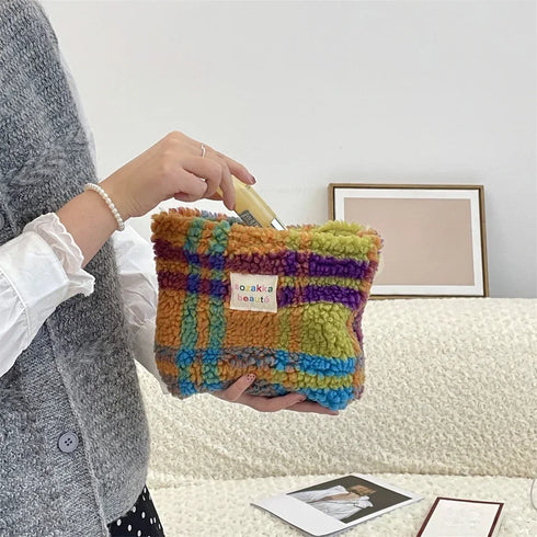 Fashion Retro Striped Clutch Bag Women Cosmetic Bag Plush Toiletry Bag Makeup Bags Makeup Pouch Case Travel Cosmetic Organizer